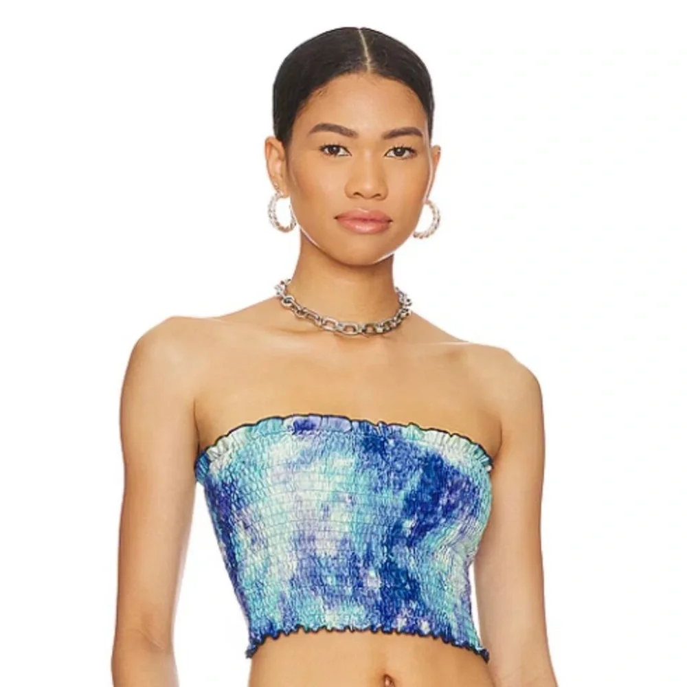 MORE TO COME ❤️‍🔥 SAVANA TIE DYE BLUE TOP NWT SIZE SMALL - Picture 2 of 8